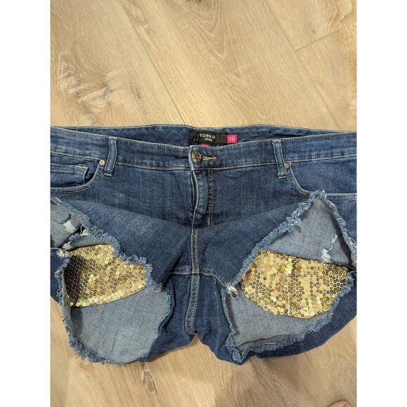 Sz 20 Torrid Cutoff Denim Shorts w/ Sequin Pockets! - Picture 3 of 9